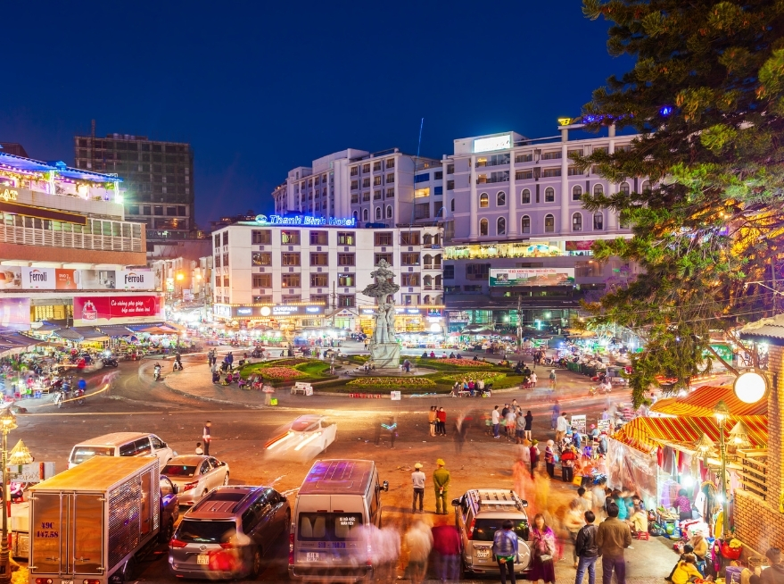 Ha Giang tour night market